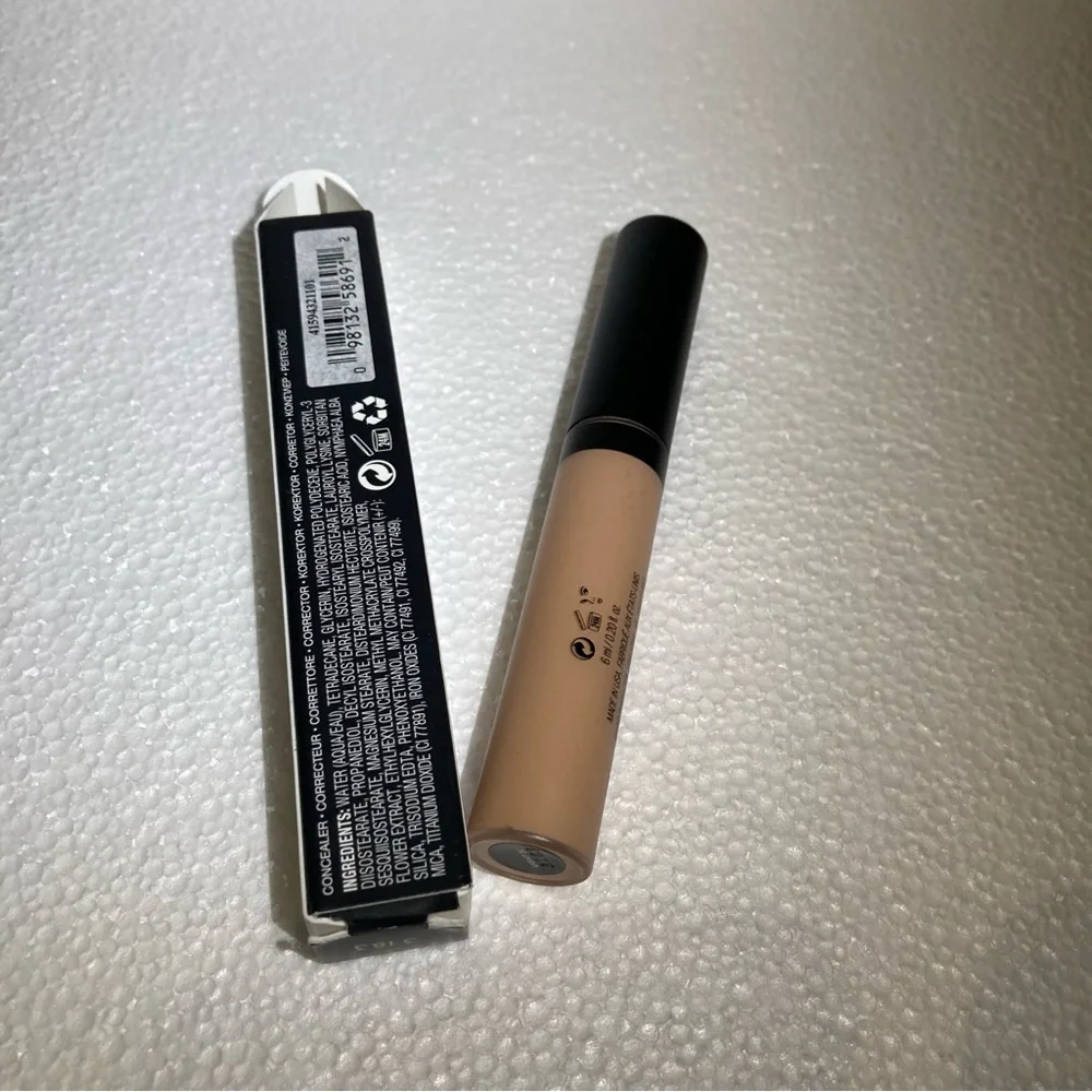 Bareminerals concealer